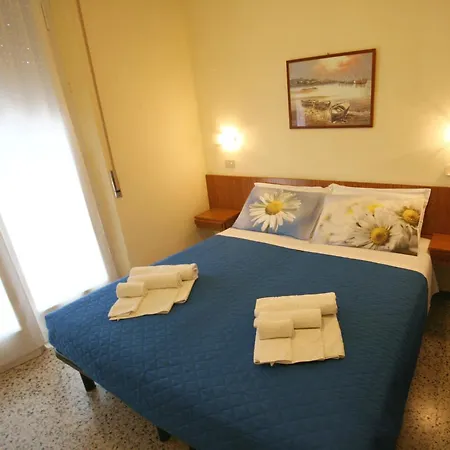 Amalfi 2* Римини