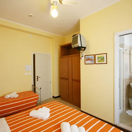 Hotel Amalfi 2*