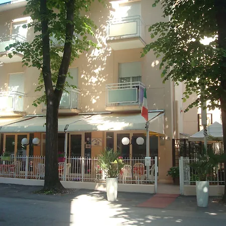 Amalfi Hotel